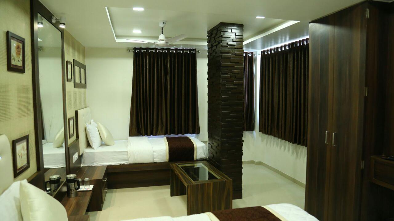 Hotel Gitanjali Inn By Bizzgrow Hotels 阿穆达巴 外观 照片